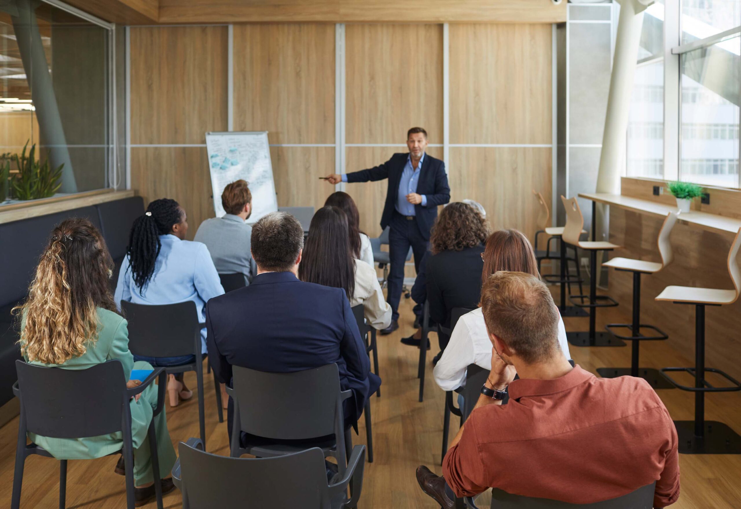 How to Choose a Corporate Training Company: The Ultimate Guide for Business Leaders